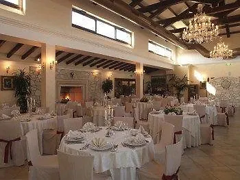 Feudo Degli Ulivi Hotel Borgia