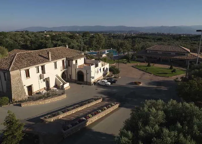 Feudo Degli Ulivi 4* Borgia