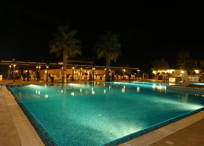 Hotel Feudo Degli Ulivi 4*