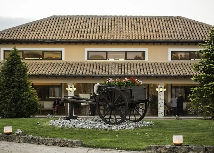 Hotel Feudo Degli Ulivi 4*